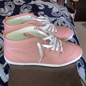 Authentic~Gucci Pink Leather Sneakers Size 39